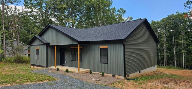 3494 Double Bridges Rd, Spout Spring, VA 24593