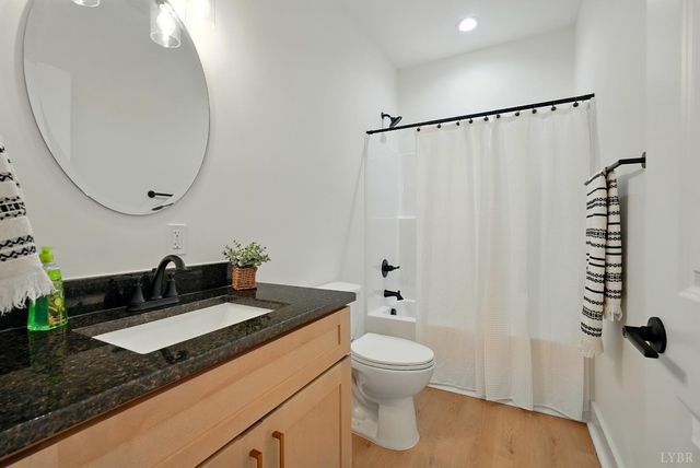 3494 Double Bridges Rd, Spout Spring, VA 24593