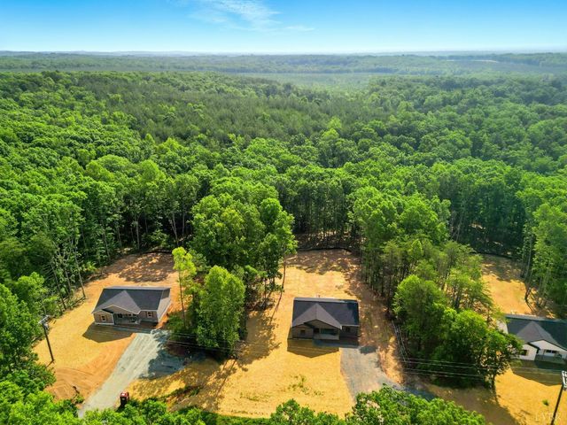 3494 Double Bridges Rd, Spout Spring, VA 24593