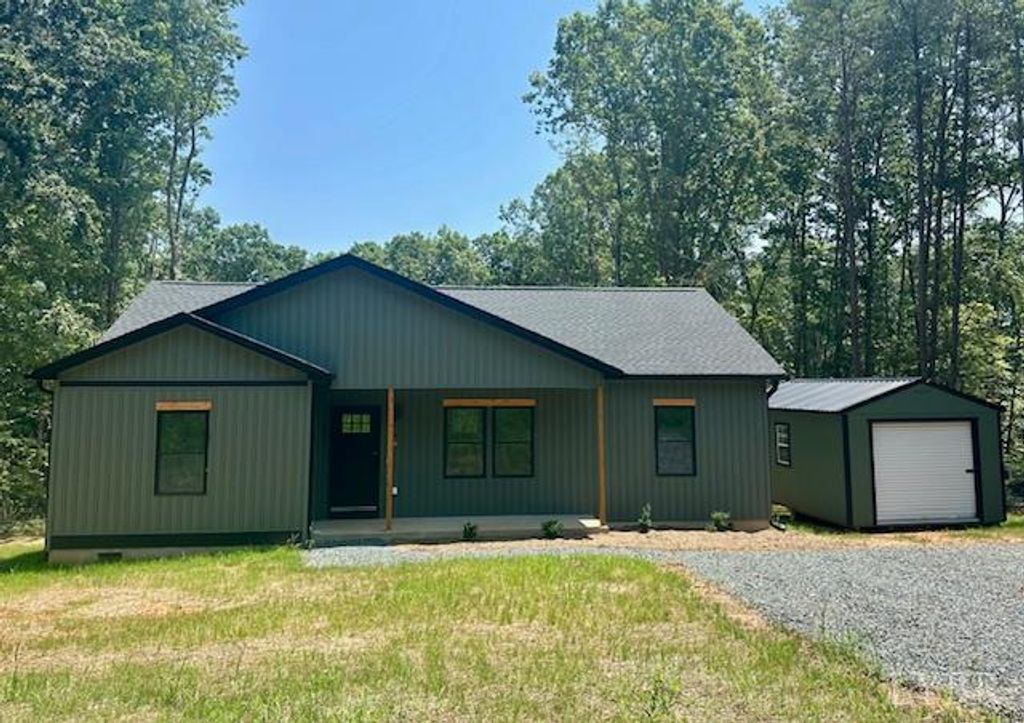 Image 1 of property listing at 3494 Double Bridges Rd Lot 8, Spout Spring, VA 24593