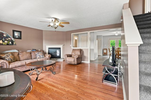 11817 Reality Trail, Louisville, KY 40229