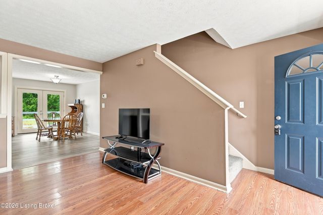 11817 Reality Trail, Louisville, KY 40229