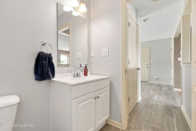 11817 Reality Trail, Louisville, KY 40229