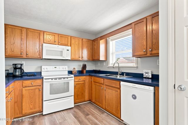 11817 Reality Trail, Louisville, KY 40229