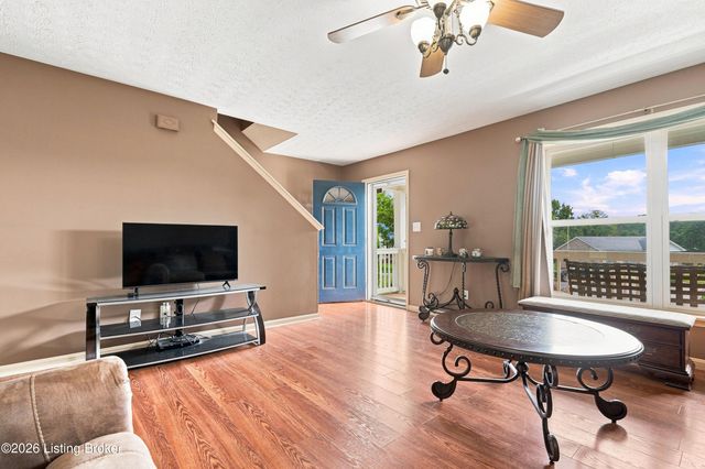 11817 Reality Trail, Louisville, KY 40229