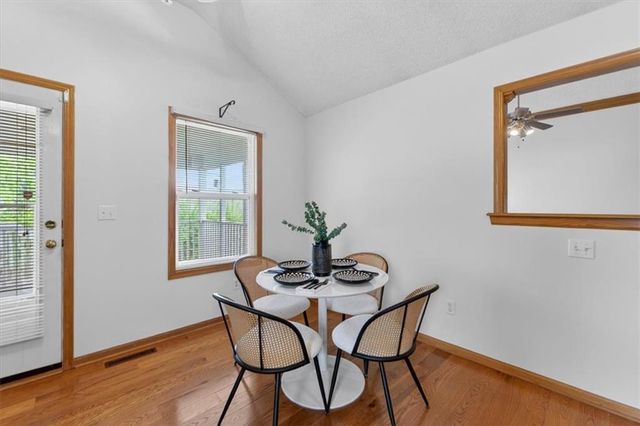 200 NE 6th Street, Blue Springs, MO 64014