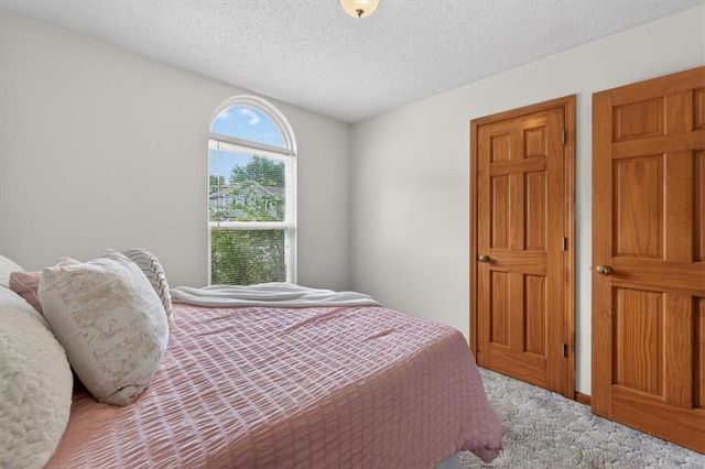 200 NE 6th Street, Blue Springs, MO 64014