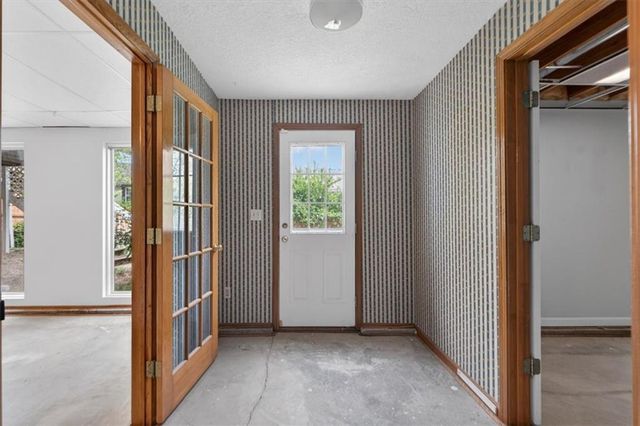 200 NE 6th Street, Blue Springs, MO 64014