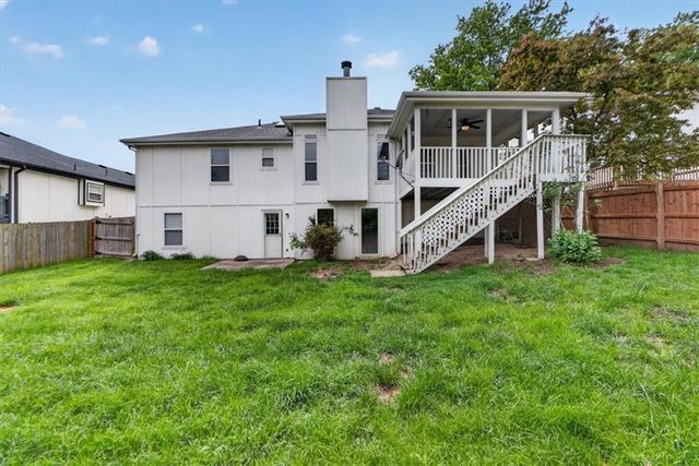 200 NE 6th Street, Blue Springs, MO 64014