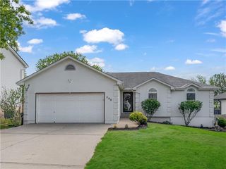 200 NE 6th Street, Blue Springs, MO 64014