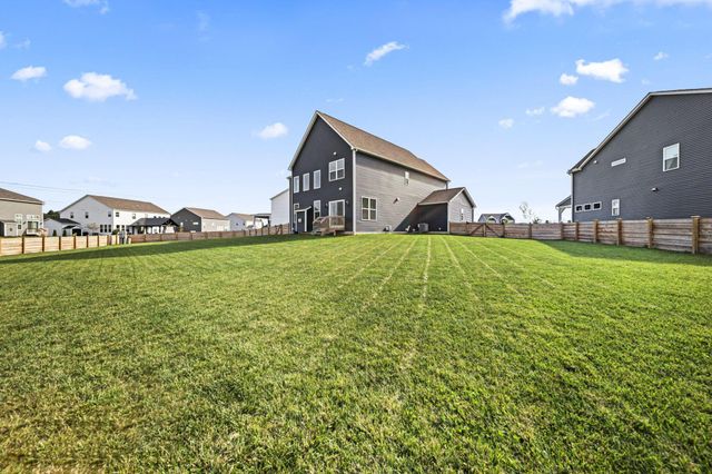 1585 Cromwill Loop, Delaware, OH 43015