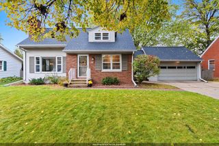156 CUSTER COURT, Green Bay, WI 54301