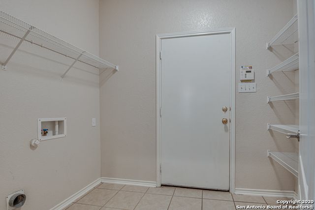 1355 Pinnacle Falls, San Antonio, TX 78260