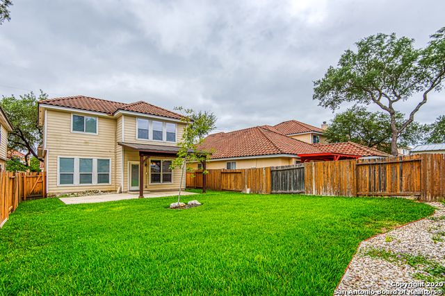 1355 Pinnacle Falls, San Antonio, TX 78260