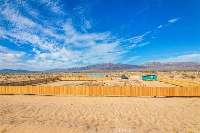 5226 Henry Road, 29 Palms, CA 92277