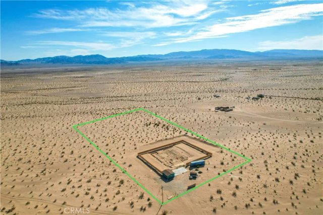 5226 Henry Road, 29 Palms, CA 92277