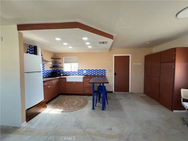 5226 Henry Road, 29 Palms, CA 92277