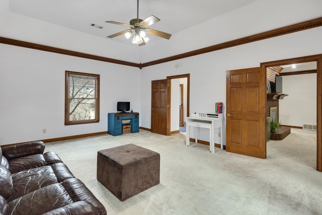 1741 WOOD OAK DR, Memphis, TN 38016