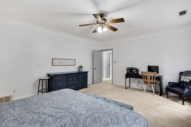 1741 WOOD OAK DR, Memphis, TN 38016