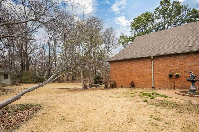 1741 WOOD OAK DR, Memphis, TN 38016