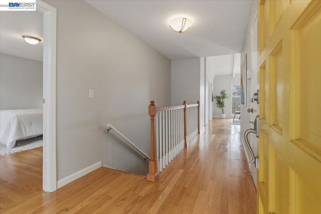 6130 6130 Harbord Dr, Oakland, CA 94611