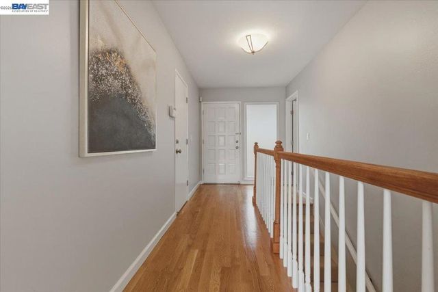 6130 6130 Harbord Dr, Oakland, CA 94611