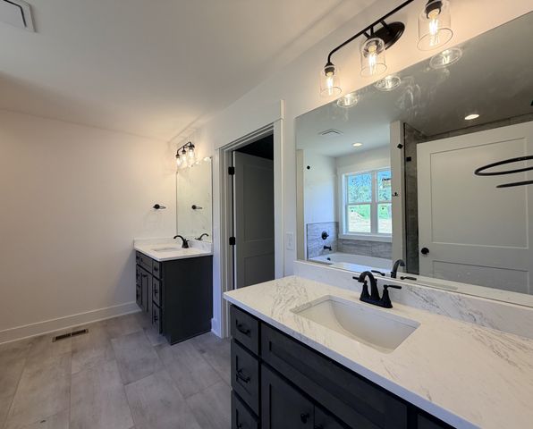 1305 Vickie Ln, Portland, TN 37148