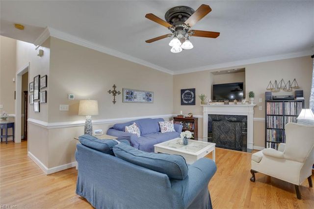 129 Bradley DR, Yorktown, VA 23692