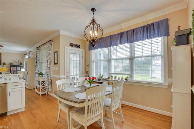 129 Bradley DR, Yorktown, VA 23692