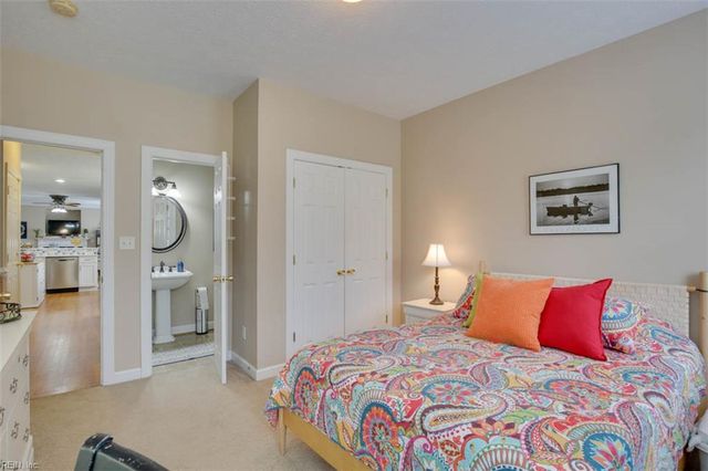 129 Bradley DR, Yorktown, VA 23692