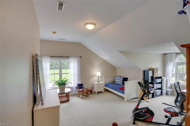 129 Bradley DR, Yorktown, VA 23692