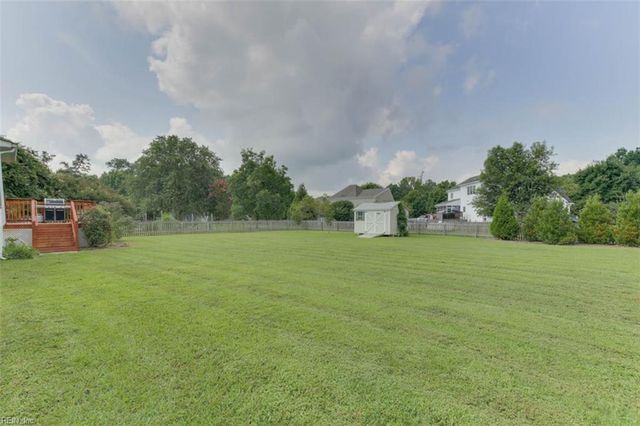 129 Bradley DR, Yorktown, VA 23692