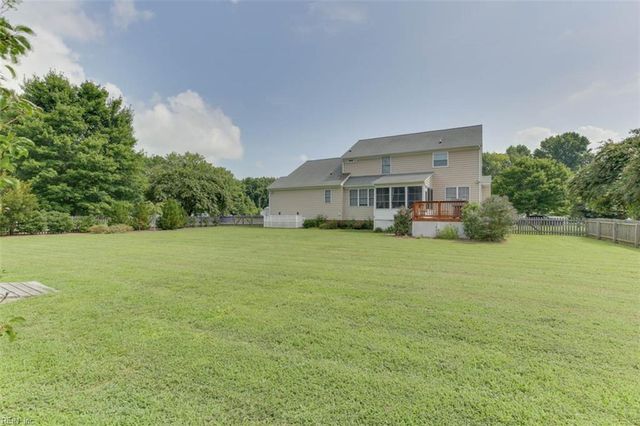 129 Bradley DR, Yorktown, VA 23692