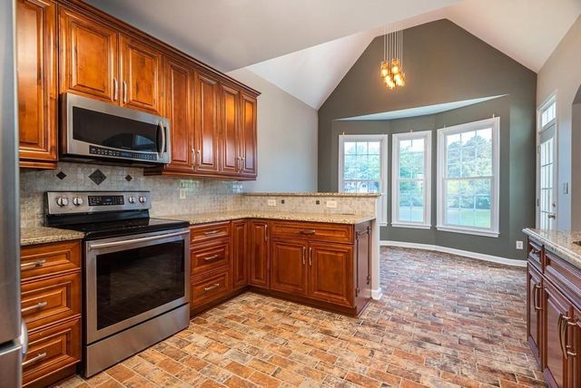 225 Heritage Lake Drive, Fayetteville, GA 30214