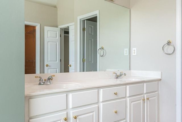 225 Heritage Lake Drive, Fayetteville, GA 30214