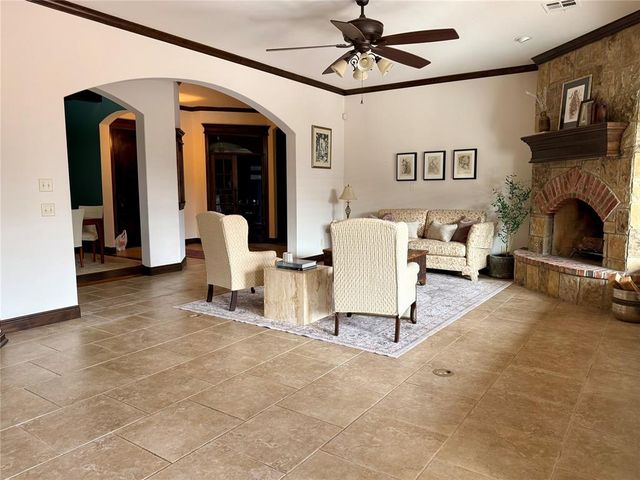 1401 Canyon Bridge Lane, Edmond, OK 73034