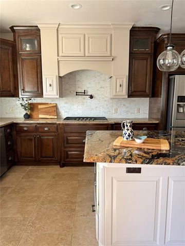 1401 Canyon Bridge Lane, Edmond, OK 73034