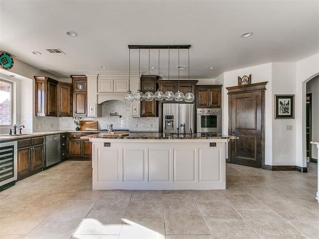 1401 Canyon Bridge Lane, Edmond, OK 73034