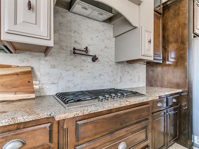 1401 Canyon Bridge Lane, Edmond, OK 73034