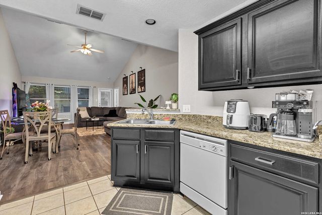 3202 Eisenhauer RD Unit 401, San Antonio, TX 78209