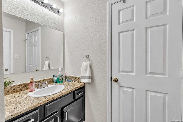 3202 Eisenhauer RD Unit 401, San Antonio, TX 78209
