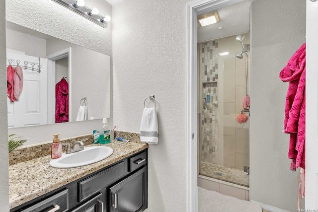 3202 Eisenhauer RD Unit 401, San Antonio, TX 78209