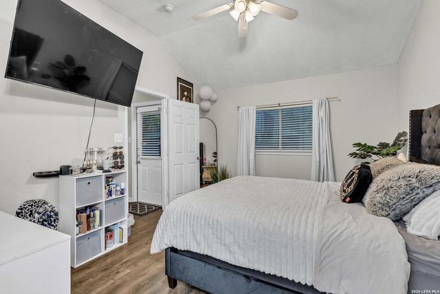 3202 Eisenhauer RD Unit 401, San Antonio, TX 78209