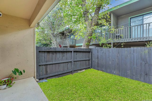 3202 Eisenhauer RD Unit 401, San Antonio, TX 78209