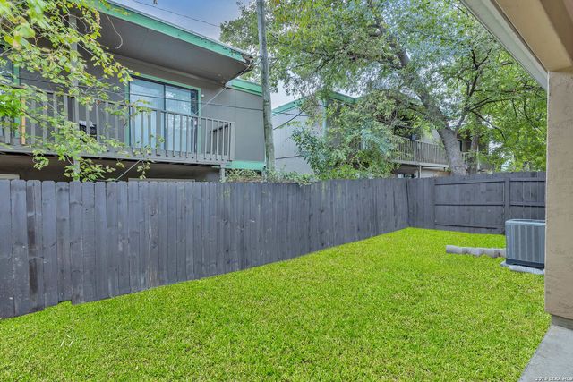 3202 Eisenhauer RD Unit 401, San Antonio, TX 78209