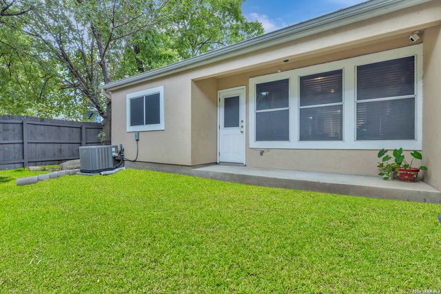 3202 Eisenhauer RD Unit 401, San Antonio, TX 78209