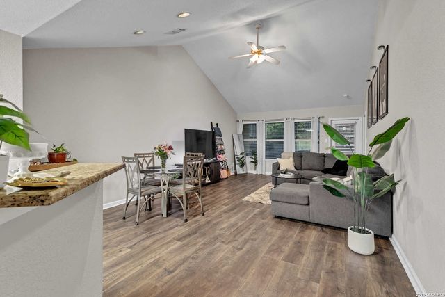 3202 Eisenhauer RD Unit 401, San Antonio, TX 78209