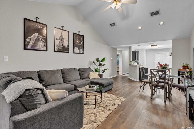 3202 Eisenhauer RD Unit 401, San Antonio, TX 78209