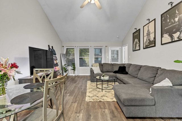 3202 Eisenhauer RD Unit 401, San Antonio, TX 78209