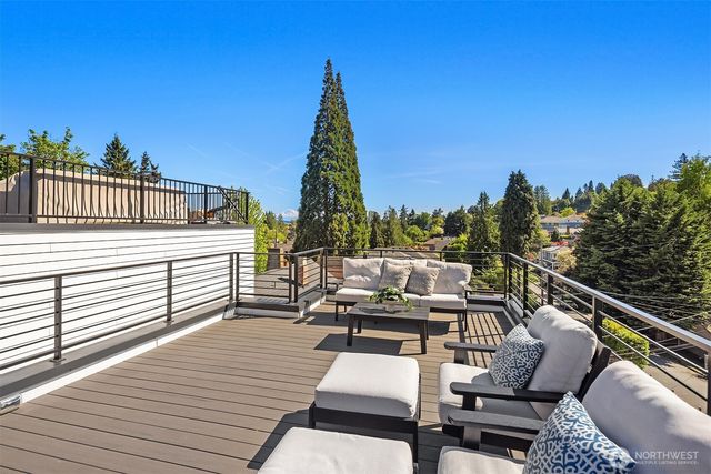 1802 38th Avenue, Seattle, WA 98122